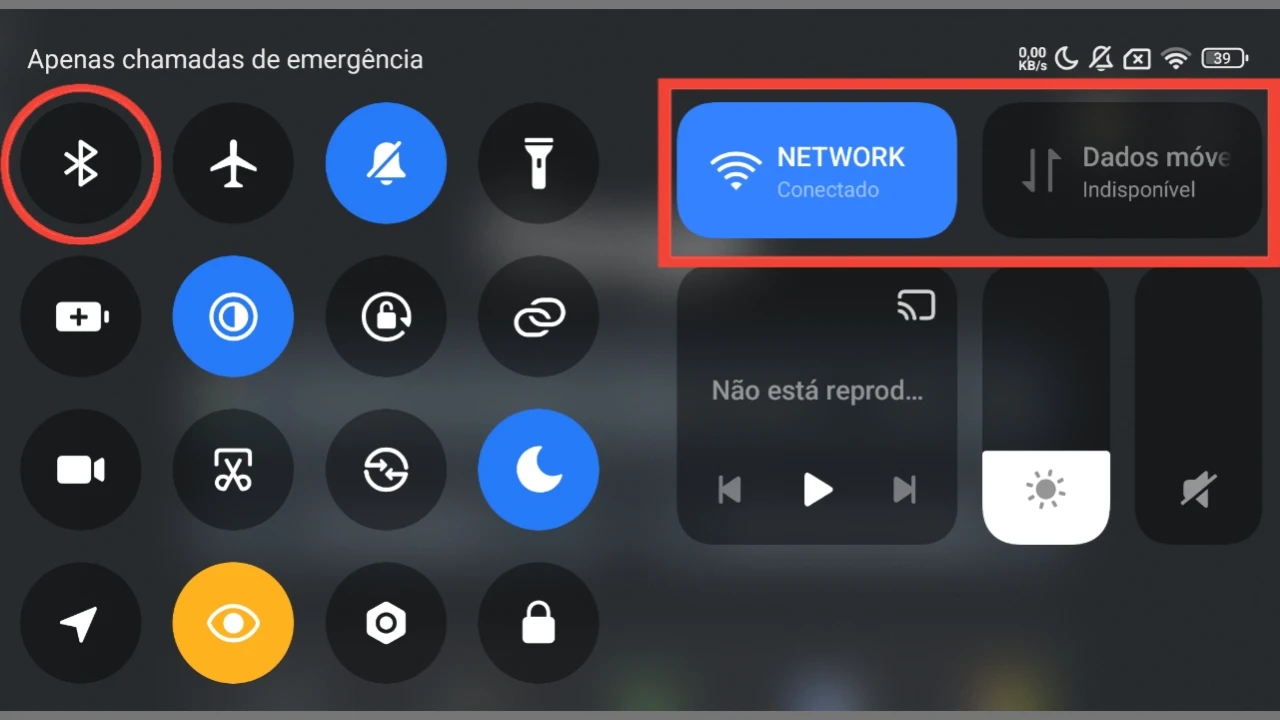Jogue no Wi-Fi e desative os dados móveis e Bluetooth